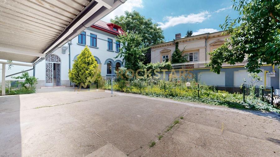 Birou, de 200 mp, în Unirii