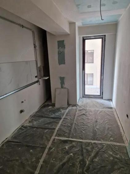 Apartament cu 3 camere decomandat în George Enescu