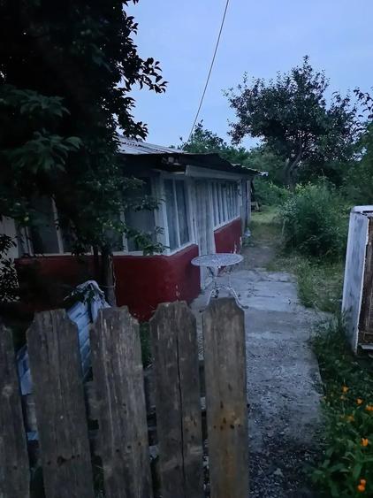 Casă cu Teren 464 Mp în Puiești