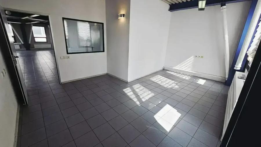 Spațiu comercial, de 370 mp, în Bucureștii Noi