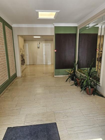 Apartament cu 3 camere semidecomandat, mobilat în Copou