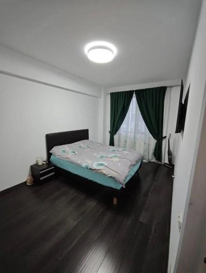 Apartament cu 3 camere decomandat în Găvana