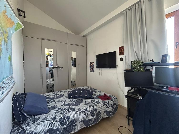 Penthouse cu 3 camere semidecomandat în Herăstrău