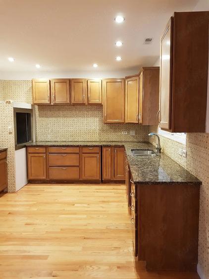 Casă cu Teren 650 Mp în Central