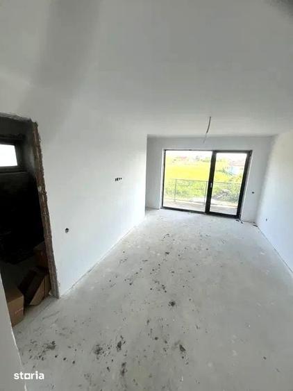 Casă cu 4 camere cu Teren 350 Mp în Feleacu