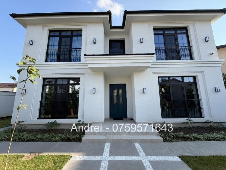 Casă individuală cu 7 camere cu Canalizare în Central