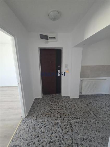 Apartament cu 2 camere decomandat în Micro 14