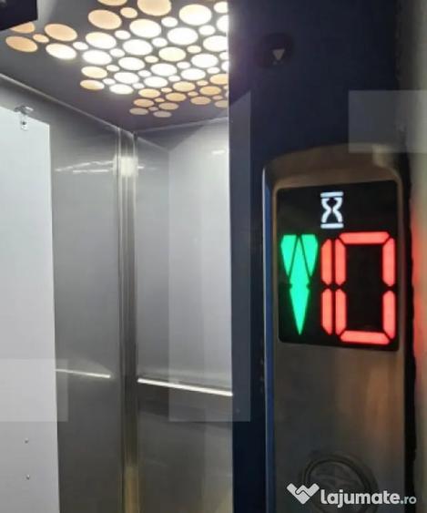 Apartament cu 3 camere decomandat în Spitalului