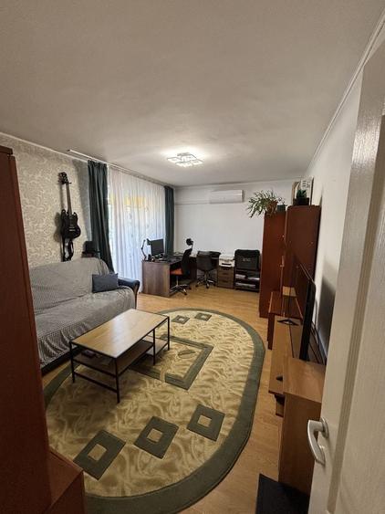 Apartament cu 2 camere decomandat în Tudor