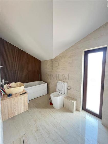 Duplex cu 4 camere cu Teren 440 Mp în Giroc