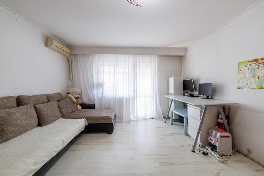 Apartament cu 2 camere semidecomandat în Prundu