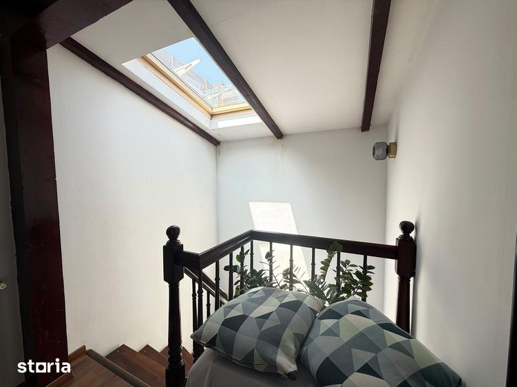 Casă cu 5 camere cu Teren 183 Mp în Vatra Luminoasă