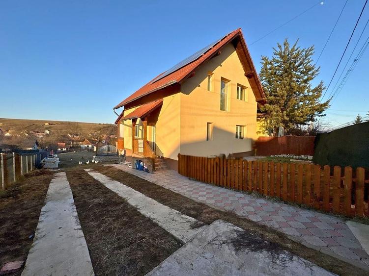 Casă individuală cu 4 camere cu Canalizare în Exterior Nord