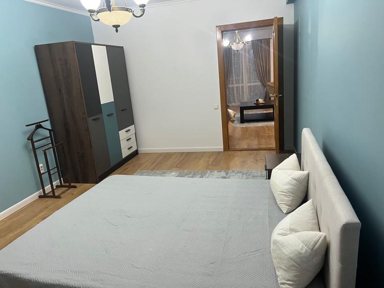 Apartament cu 3 camere decomandat în Ferme