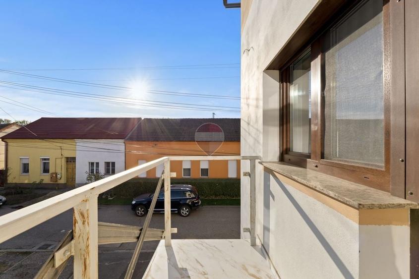 Apartament cu 2 camere semidecomandat, mobilat în Grădiște