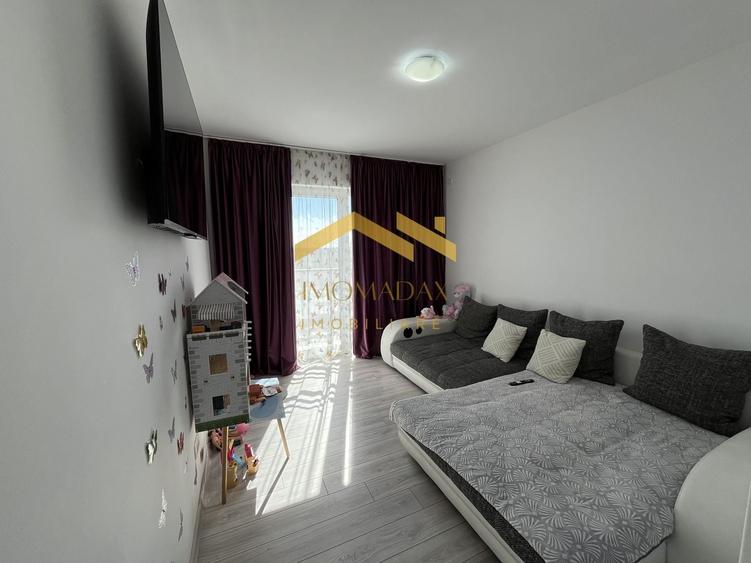 Apartament cu 3 camere decomandat, mobilat în Giarmata-Vii