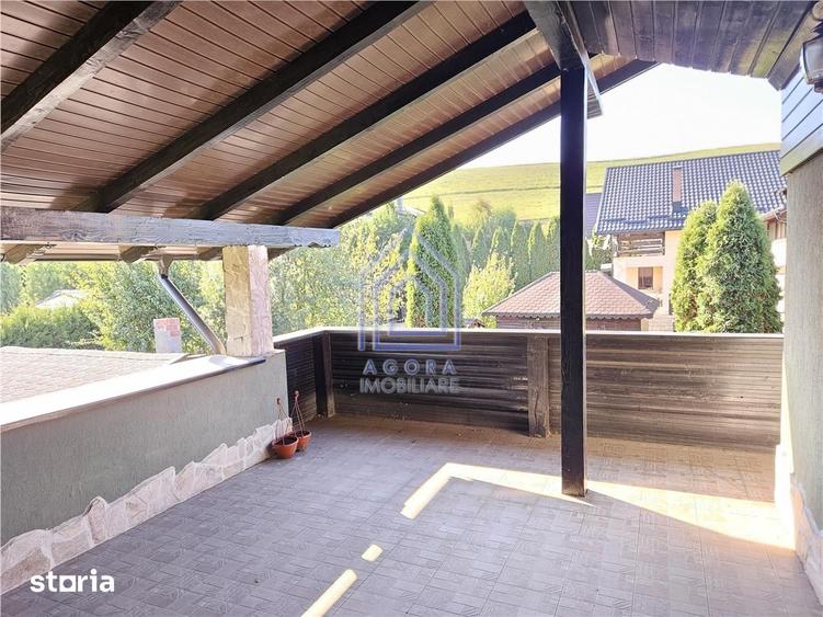 Casă cu 5 camere cu Teren 780 Mp în Central