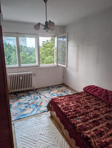 Apartament cu 2 camere decomandat, mobilat în Vest
