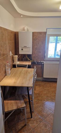 Inchiriez apartament 3 camere decomandat - 7