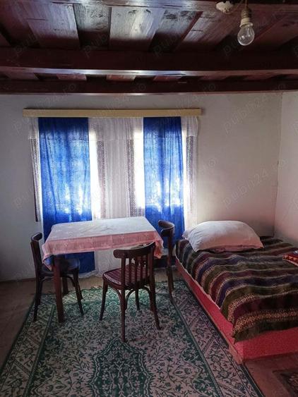 Case de vanzare la ?ara - 2