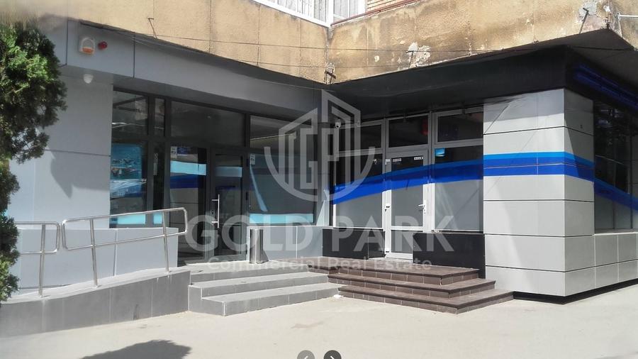 Spatiu Comercial - Titulescu-Vitrina - Zona Trafic Pietonal - 2