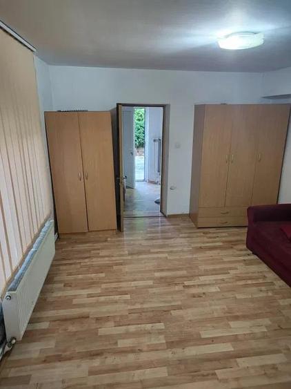 Tatarasi  la 300m de statia Dispecer corp de CASA SC 54mp TEREN 163mp - 2