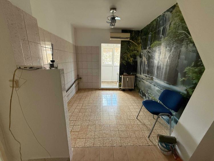 Vand apartament 2 camere Craiova - zona Sarari - 6