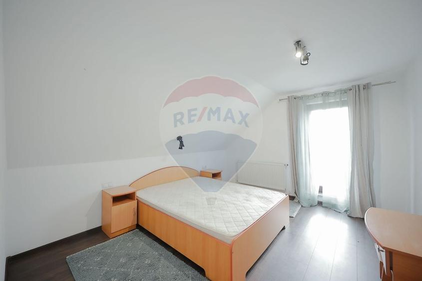 Casă 4 Camere cu Garaj, Construită de Proprietar, Cartier Episcopia - 12