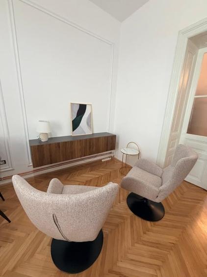 Apartament cu 2 camere nedecomandat, mobilat în Sinaia