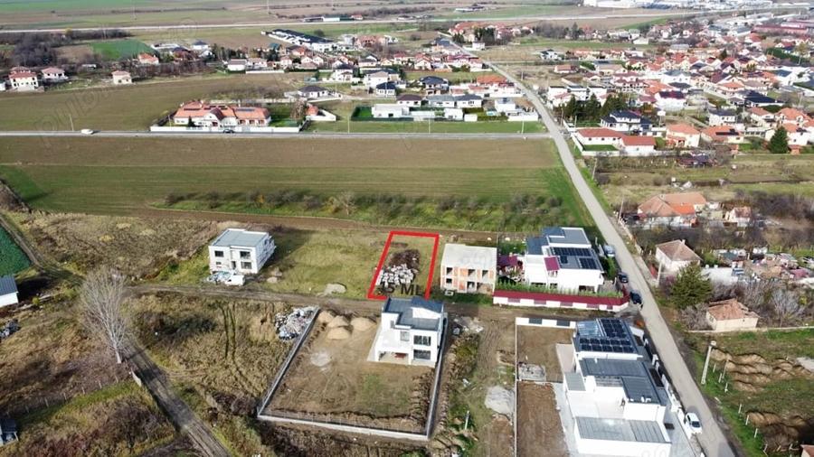 Teren de 580 mp, în Central