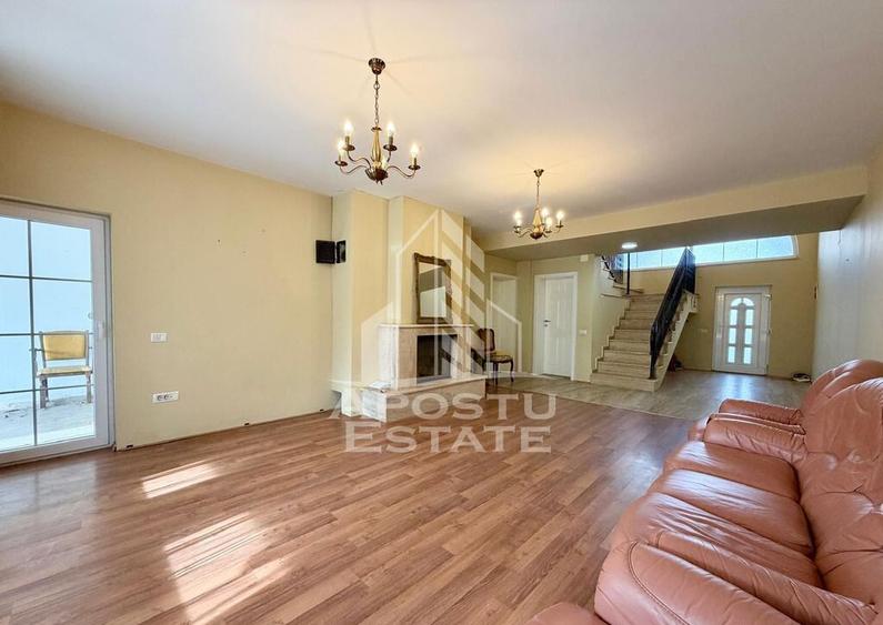 Jumatate de Duplex, 5 camere, 4 bai, PetFriendly, curte, ... - 1