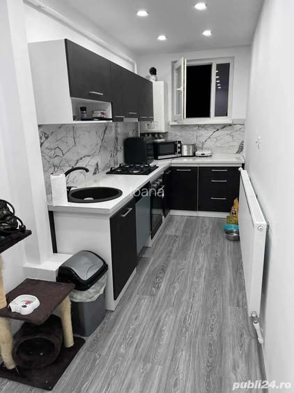 Vand apartament cu 2 camere decomandat Vand apartament cu 2 camere decomandat
