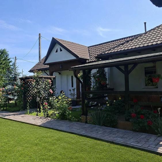 Vand Casa de vanzare in jude?ul Prahova, comuna Dragane?ti, sat Cornu de Jos, str. Principala - 5