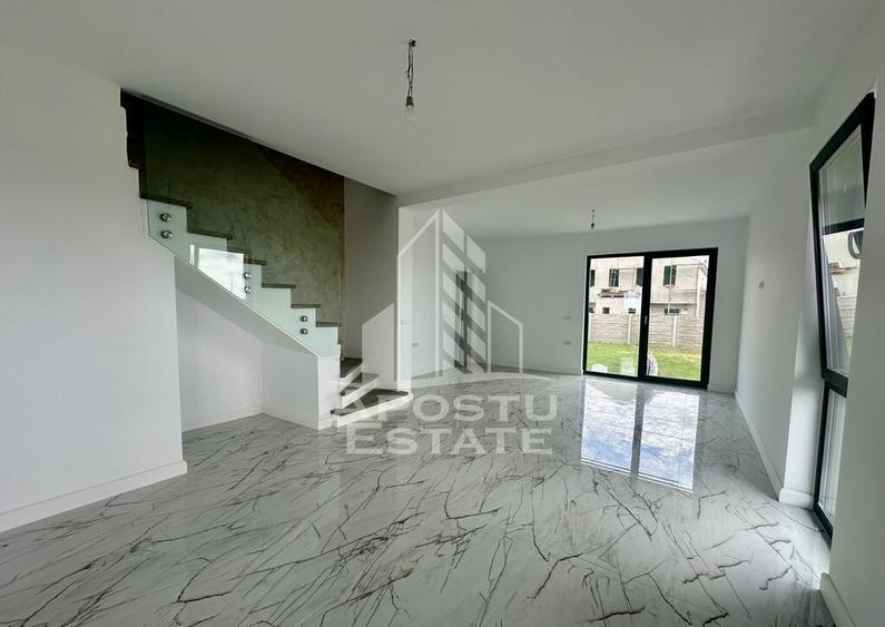 Duplex modern cu 4 camere, despartit prin camera tehnica,... - 2