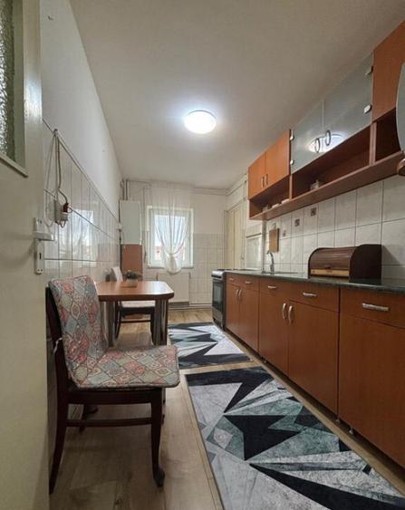 Apartament 3 camere Tractorul - 5