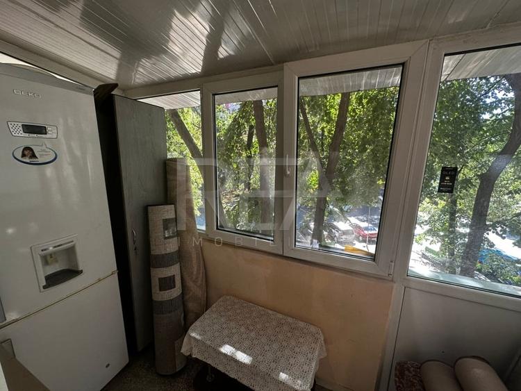 Apartament 3 Camere , Decomandat , Podul Giurgiului - 10