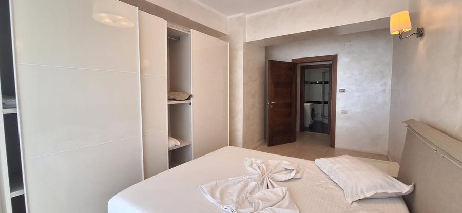 STATIUNEA MAMAIA 3 CAMERE 115 MP. MOBILAT UTILAT TERASA VEDERE FRONTALA LA LAC ! - 29