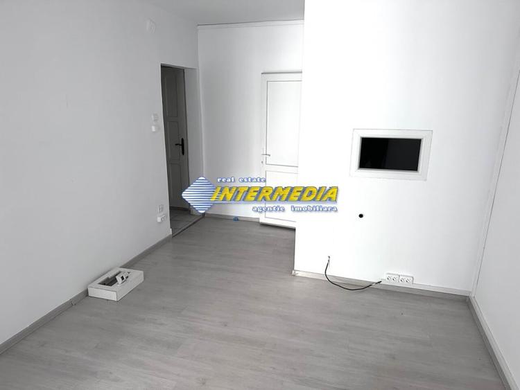 Spatiu de inchiriat I Cetate I 50 mp I acces pietonal din strada I - 9