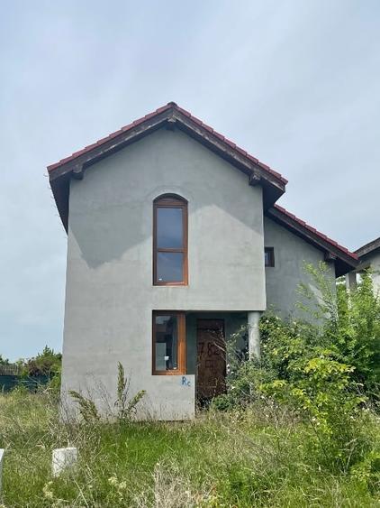 Vilă de vânzare în cartierul Henri Coandă, Pipera – 3 camere, curte 300 mp - 1