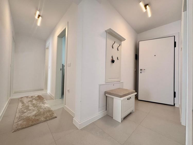 Apartament cui trei camere, regim vila, zona Tractorul - 8