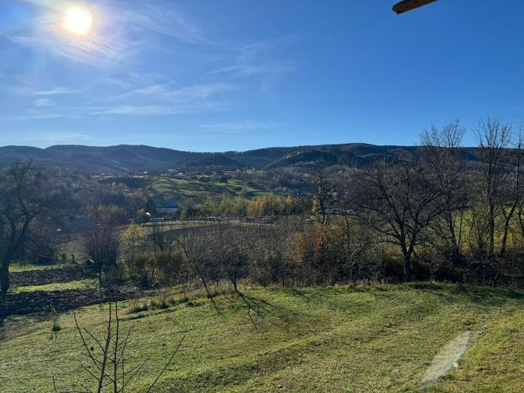 Casa de  vis la tara - vedere panoramica - living 60 mp - in inima  Cacicai - 16