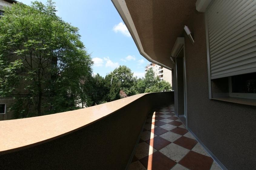 Ap NOU tehnologic 132mp, mobilat lux, finisari de anvergura la pretentii - 1