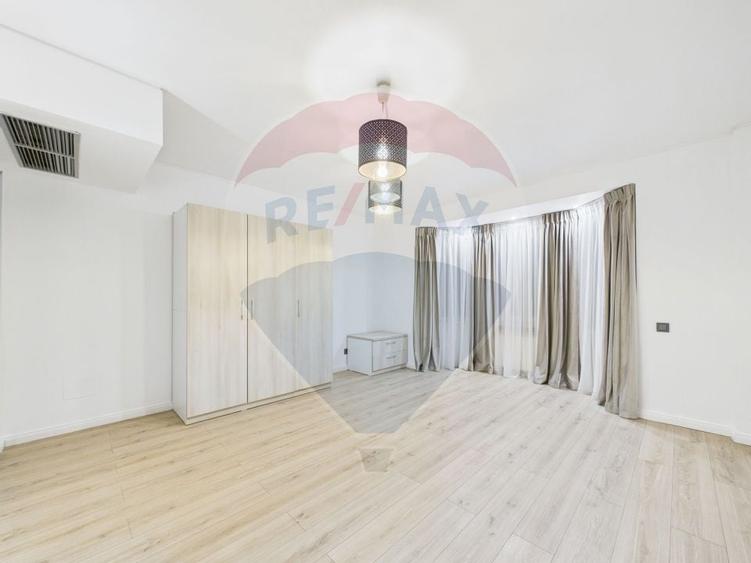 Casă / Vilă Pipera  cu 7 camere de închiriat - 13