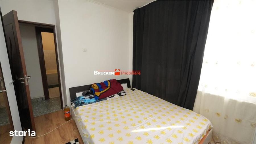 Apartament cu 3 camere decomandat în Marghita