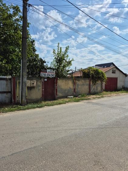 Casă cu 3 camere cu Teren 1065 Mp în Domnești