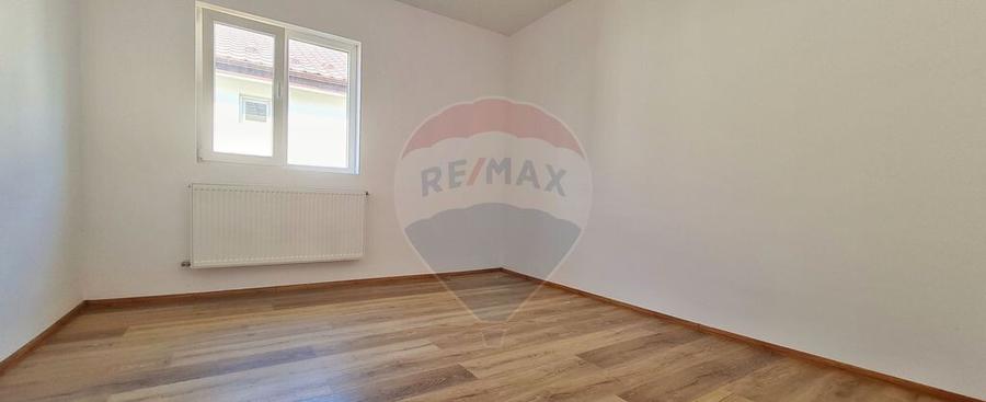 Casa noua in Ciorogarla - 3 dormitoare, living spa?ios - 22