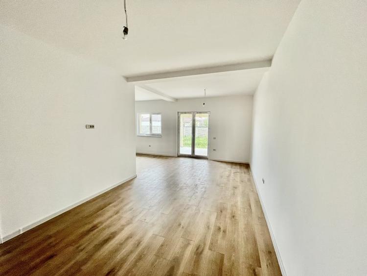 Asfalt, 3 Camere, Zid Despartitor Dublu - 5