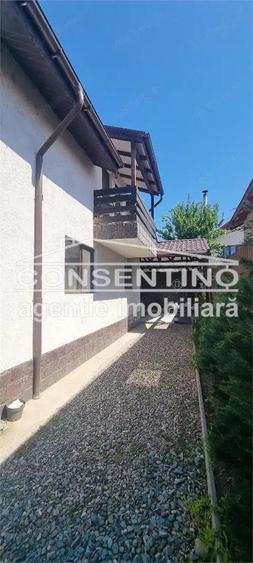 Se vinde casa si teren in zona Capatanesti - 5