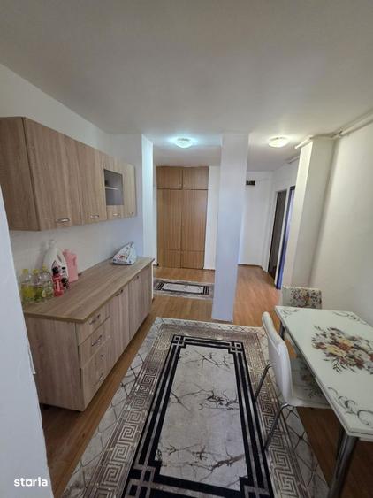 Capitol(Blvd Mamaia)- 2 camere decomandate, etaj 3- 136.500euro - 5