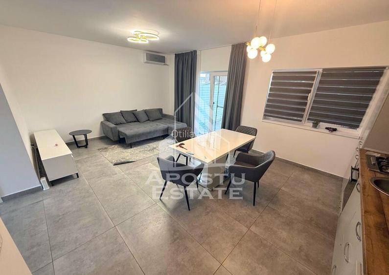 Triplex cu 3 camere,2 bai,mobilat si utilat,Dumbravita Triplex cu 3 camere,2 bai,mobilat si utilat,Dumbravita